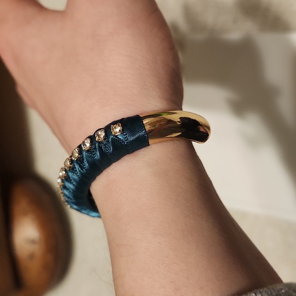 J Crew green and gold bracelet - Picture 2 of 3